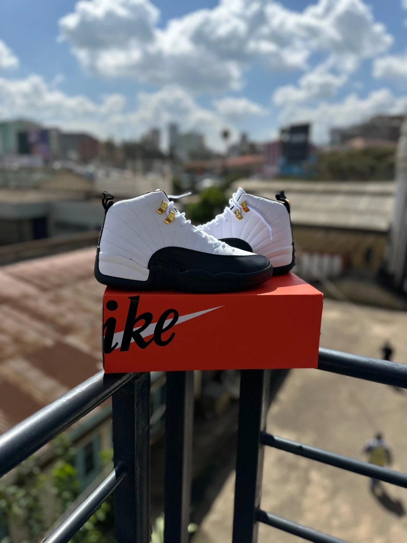 Air Jordan 12 Retro 'Royalty' original - Detail View Kenya