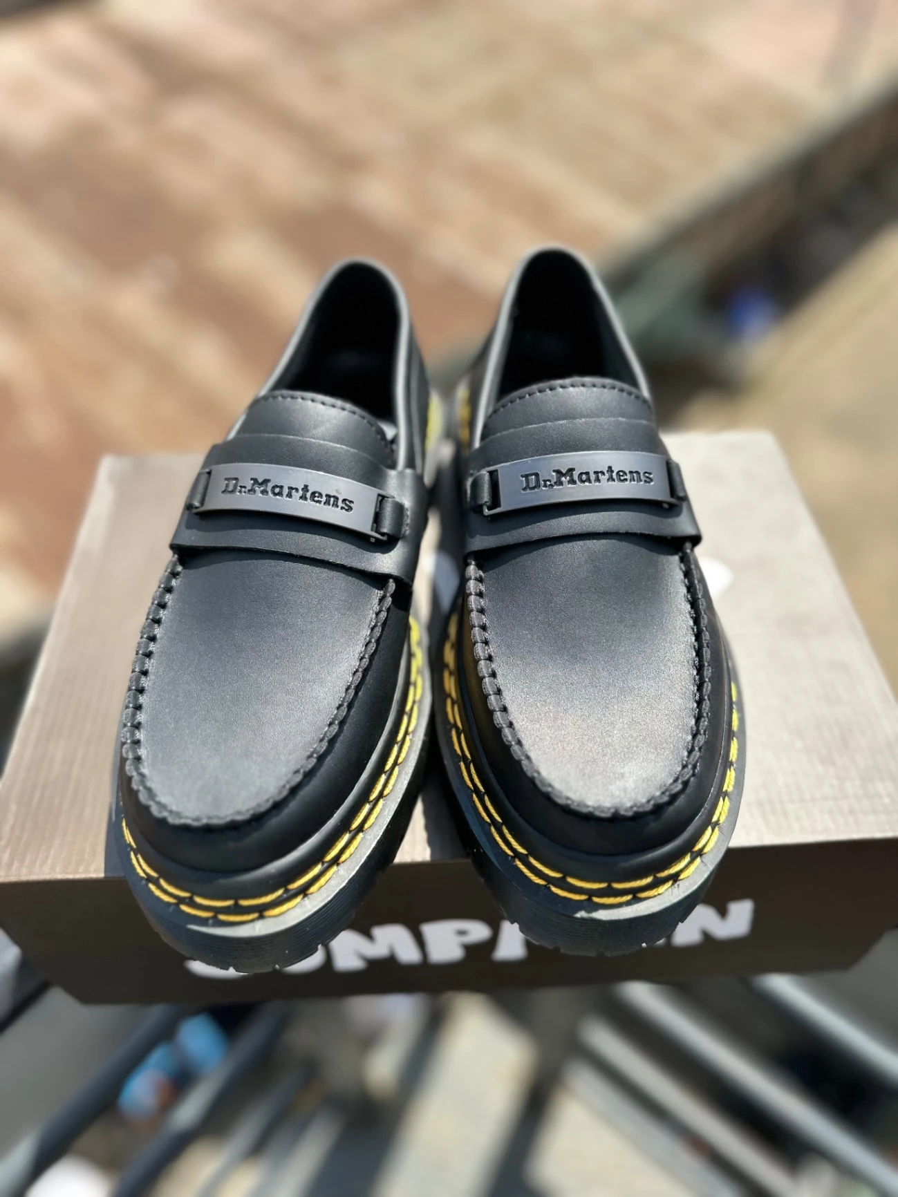 ​Dr. Martens Leather Loafer original - Detail View Kenya