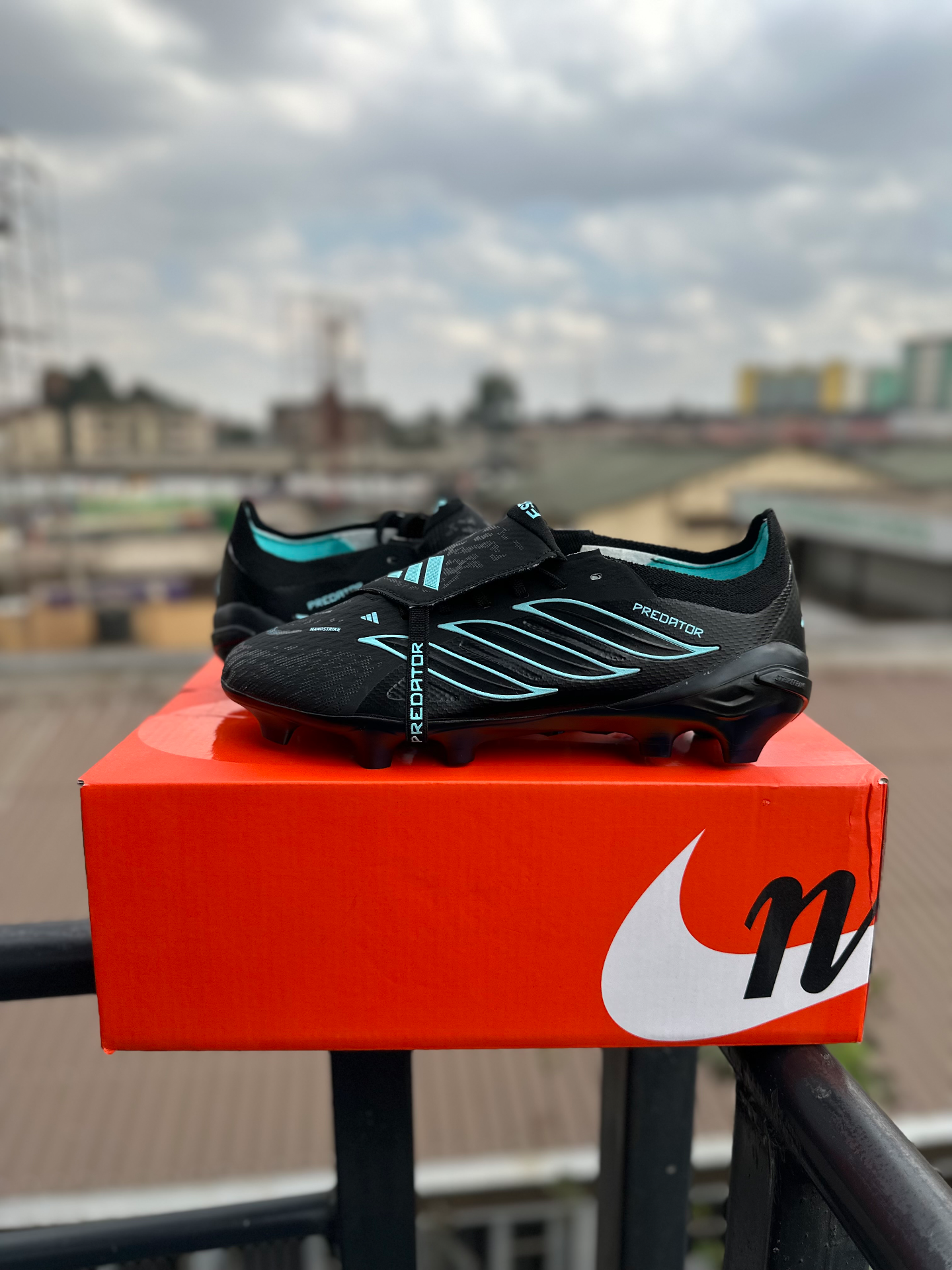 Adidas Predator 26 Tongue lace black anthracite - View 1