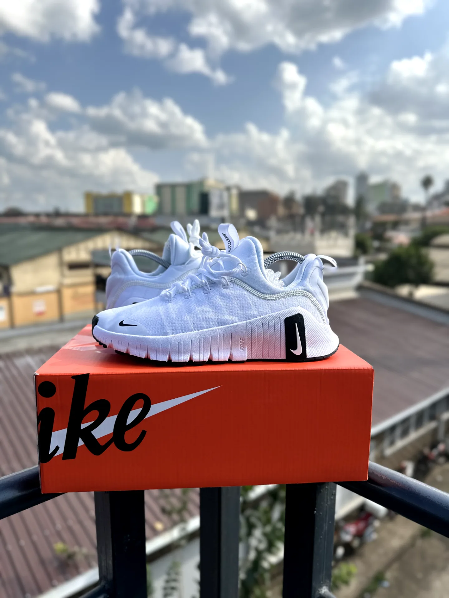 Nike Free Metcon 5 "White & Black"
