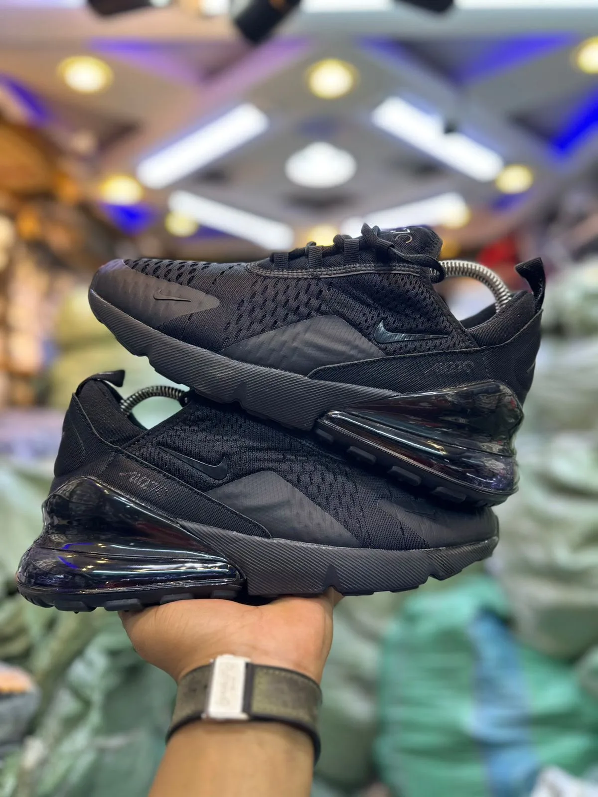 Nike Air Max 270 "Triple Black"