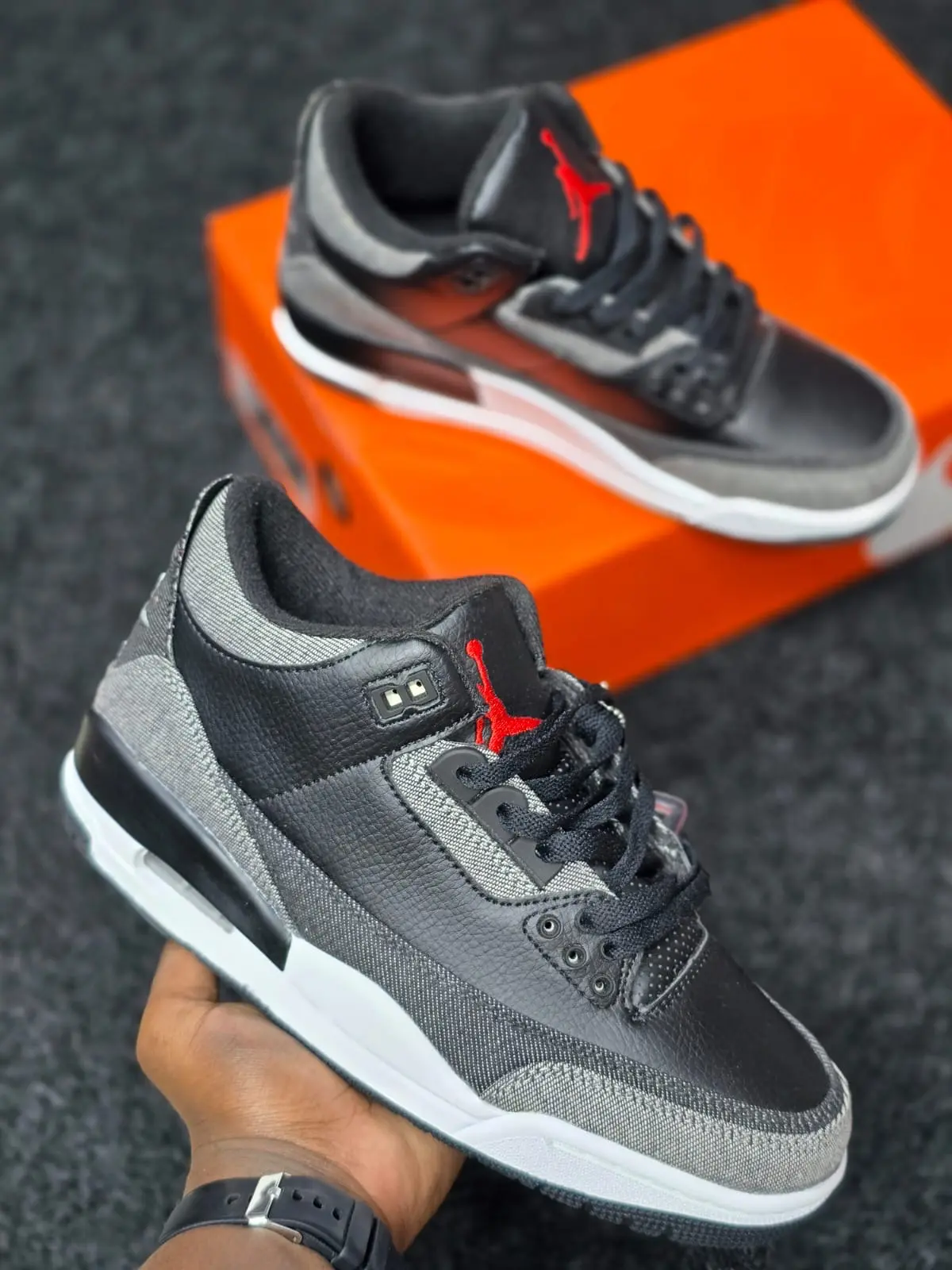 Levi's x Jordan 3 black Denim original - Detail View Kenya