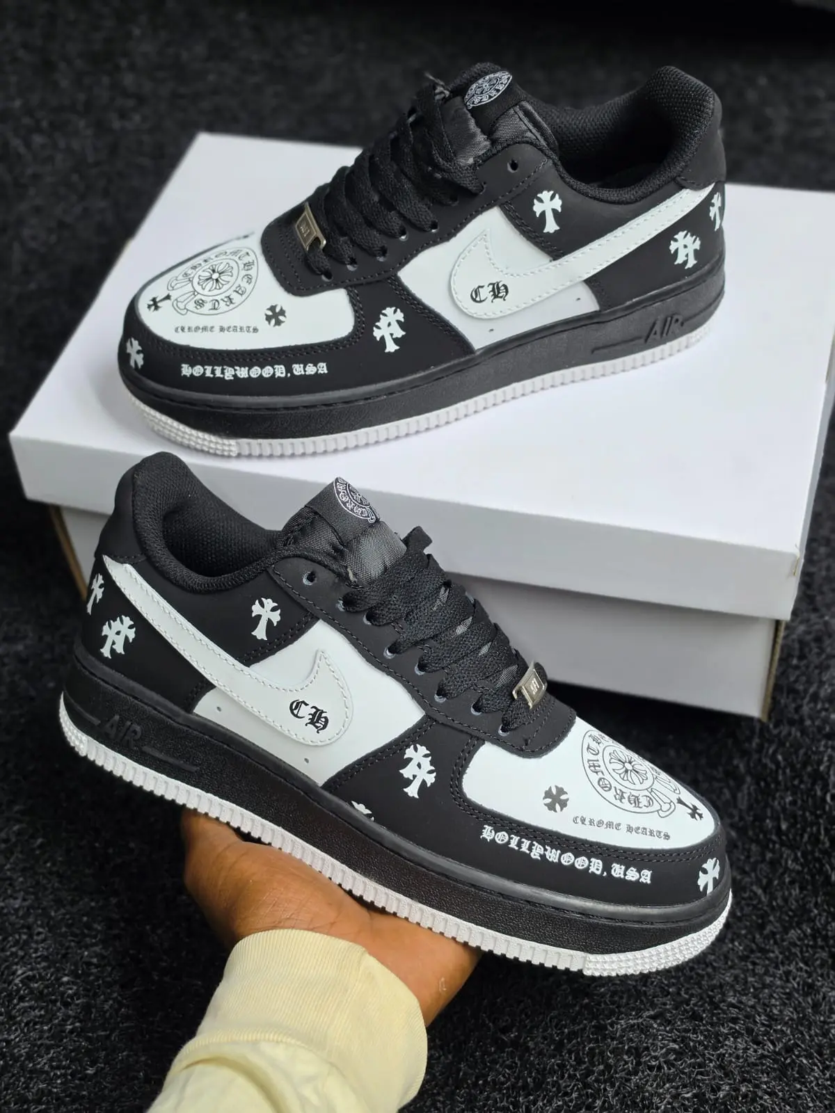 Nike AF1 '07 Chome Hearts Black original - Detail View Kenya