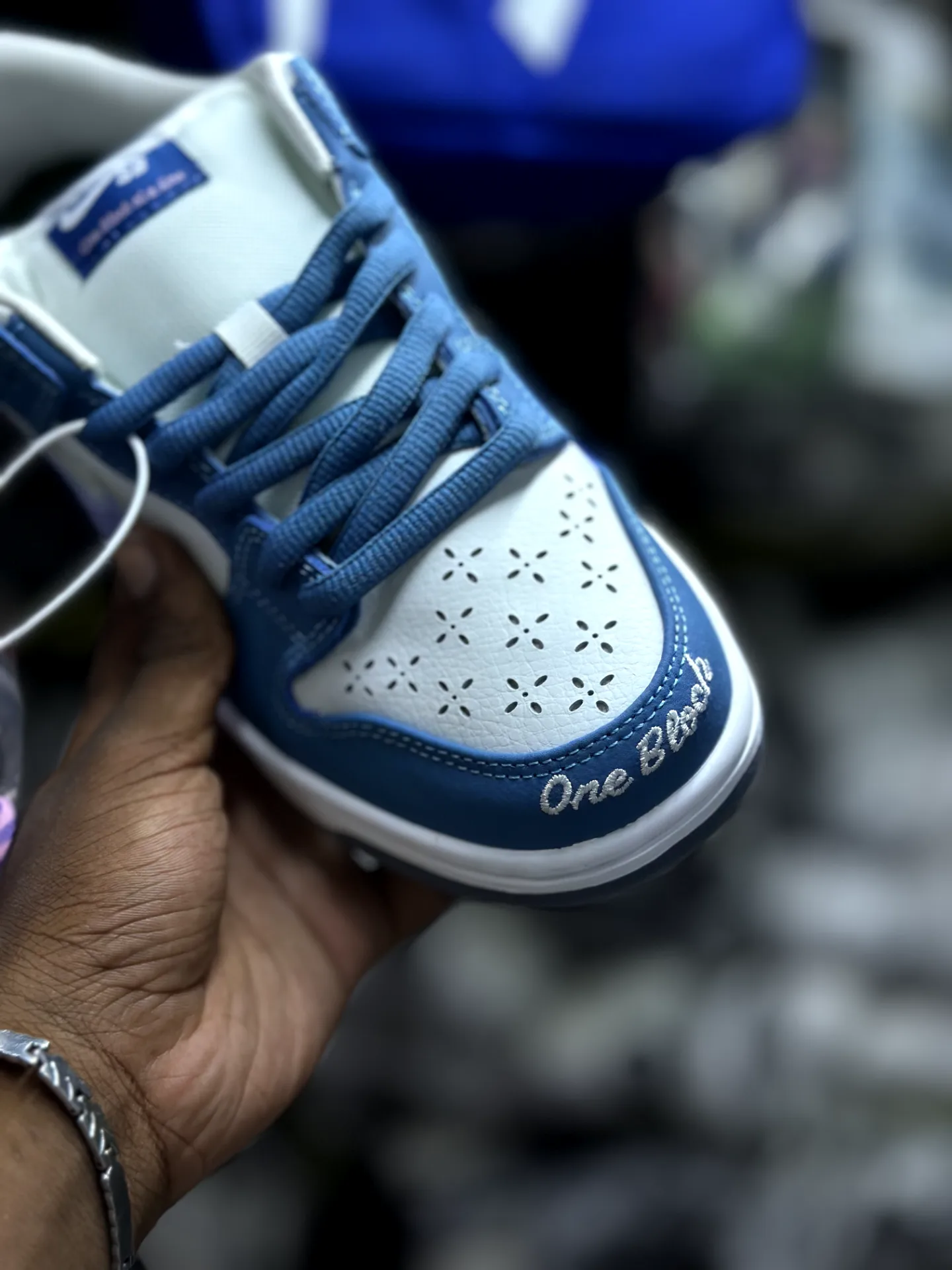 'Born & Raised' Nike SB Dunk Low  original - Detail View Kenya