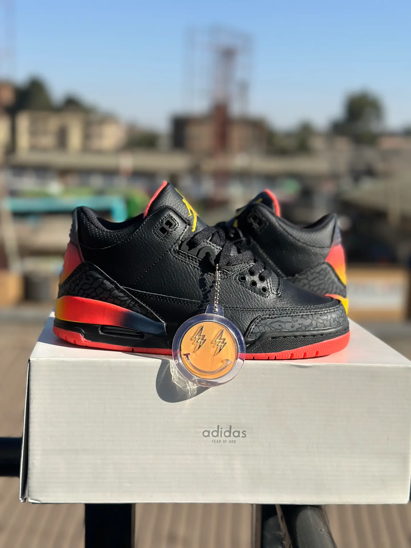 J. Balvin x Air Jordan 3 "Rio" original - Detail View Kenya