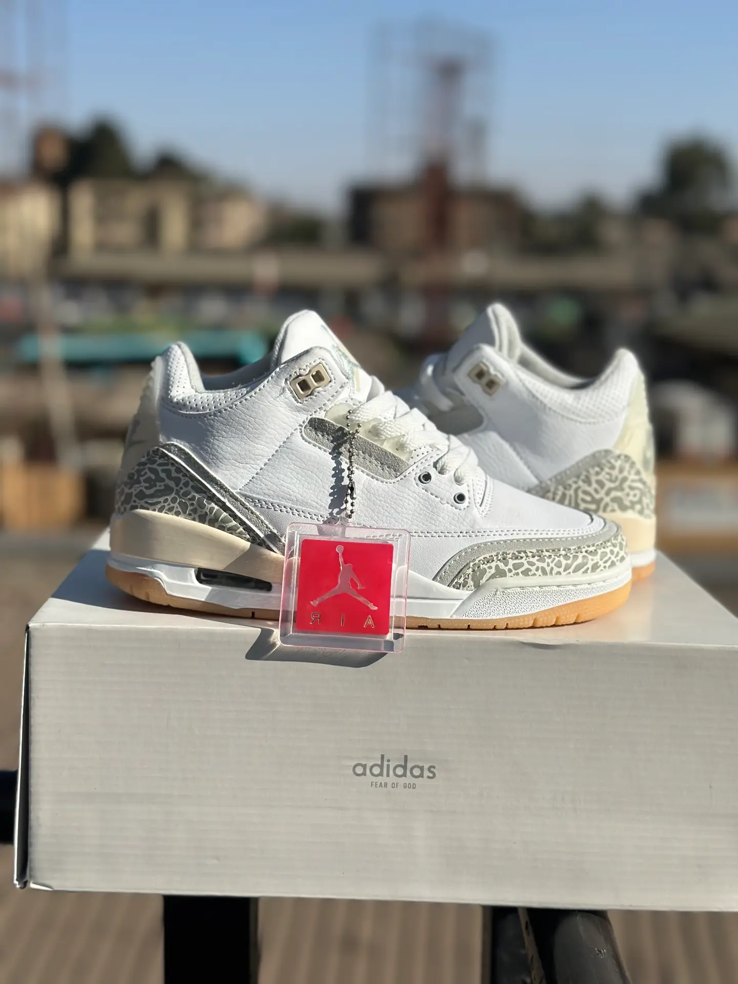 Air Jordan 3 Retro Craft "Ivory" original - Detail View Kenya