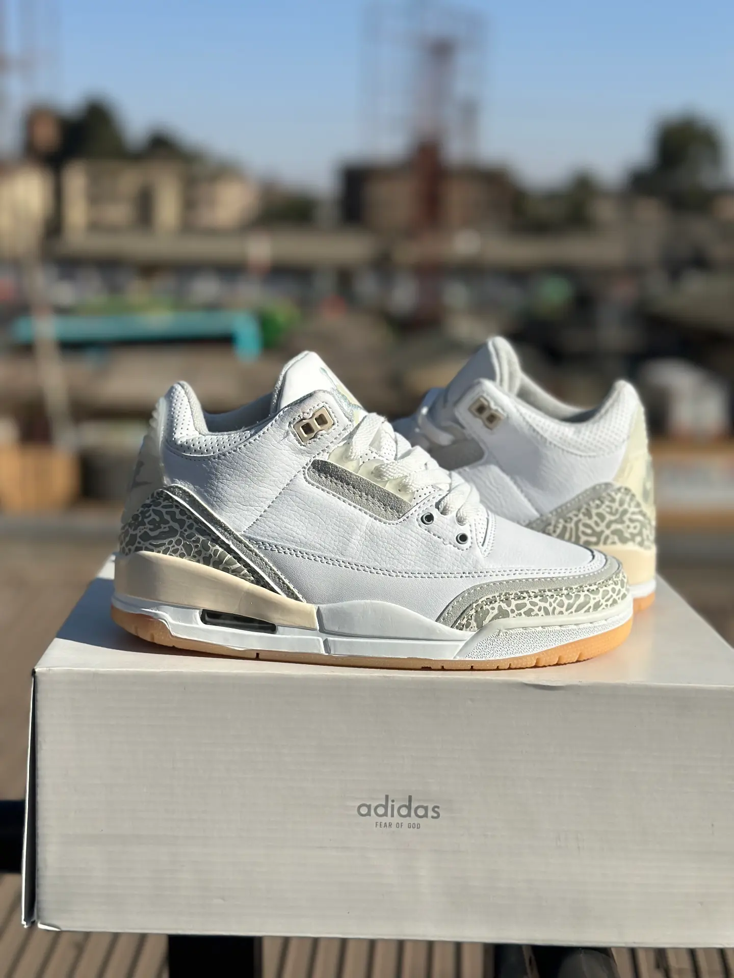 Air Jordan 3 Retro Craft "Ivory" original - Detail View Kenya