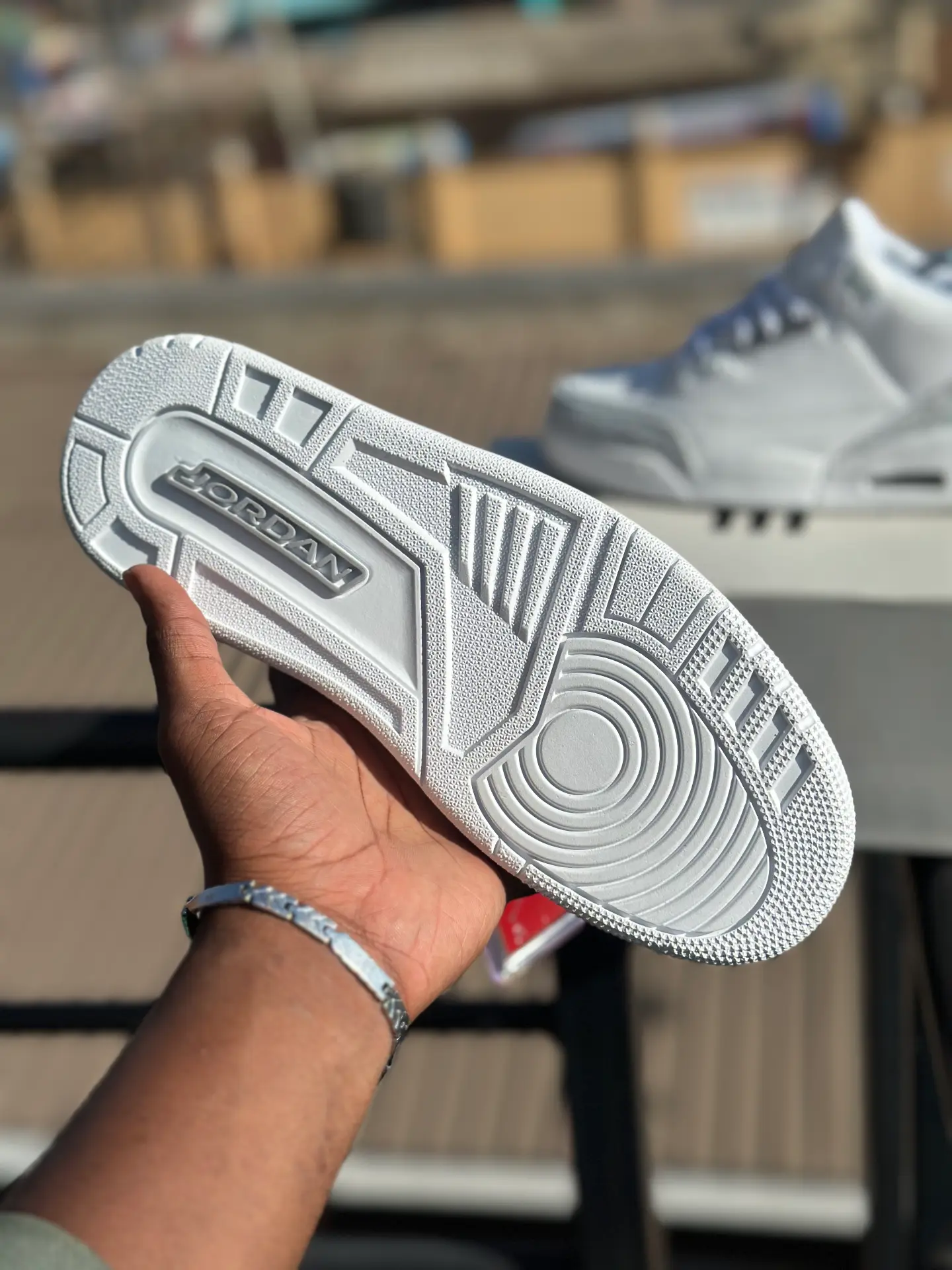 Air Jordan 3 Retro "Pure Money" original - Detail View Kenya