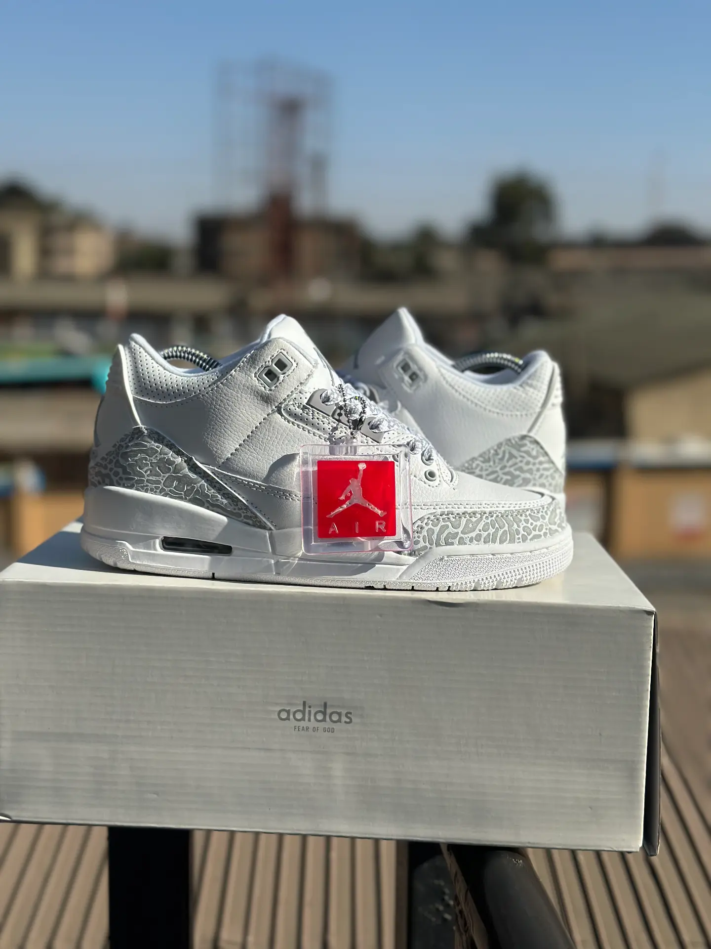 Air Jordan 3 Retro "Pure Money" original - Detail View Kenya