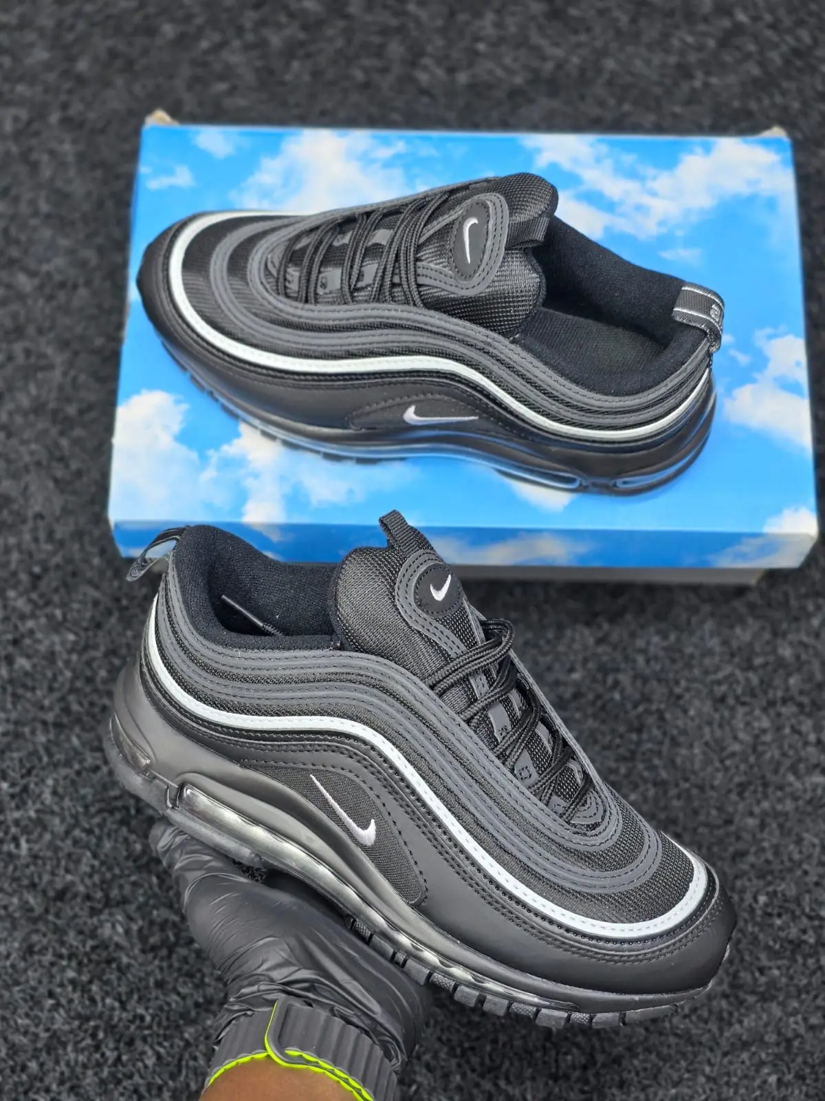 Nike Airmax 97 Black/ Grey original - Detail View Kenya