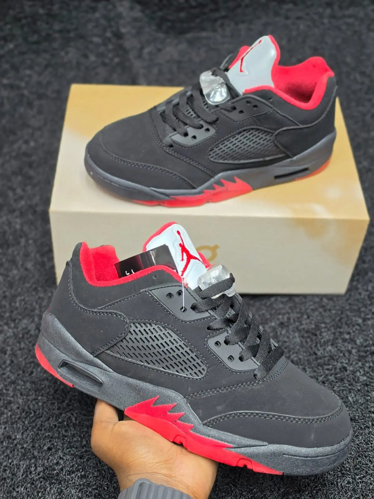 Air Jordan 5 Retro "Alternate 90" original - Detail View Kenya