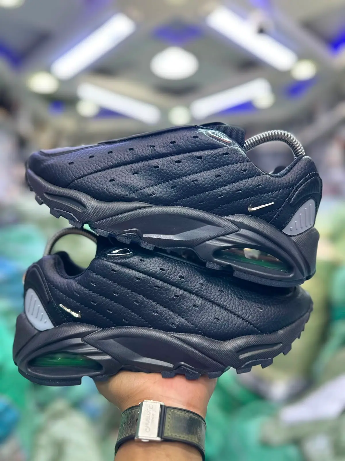 Drake x Nike Nocta hotstep  black - Detail View Kenya