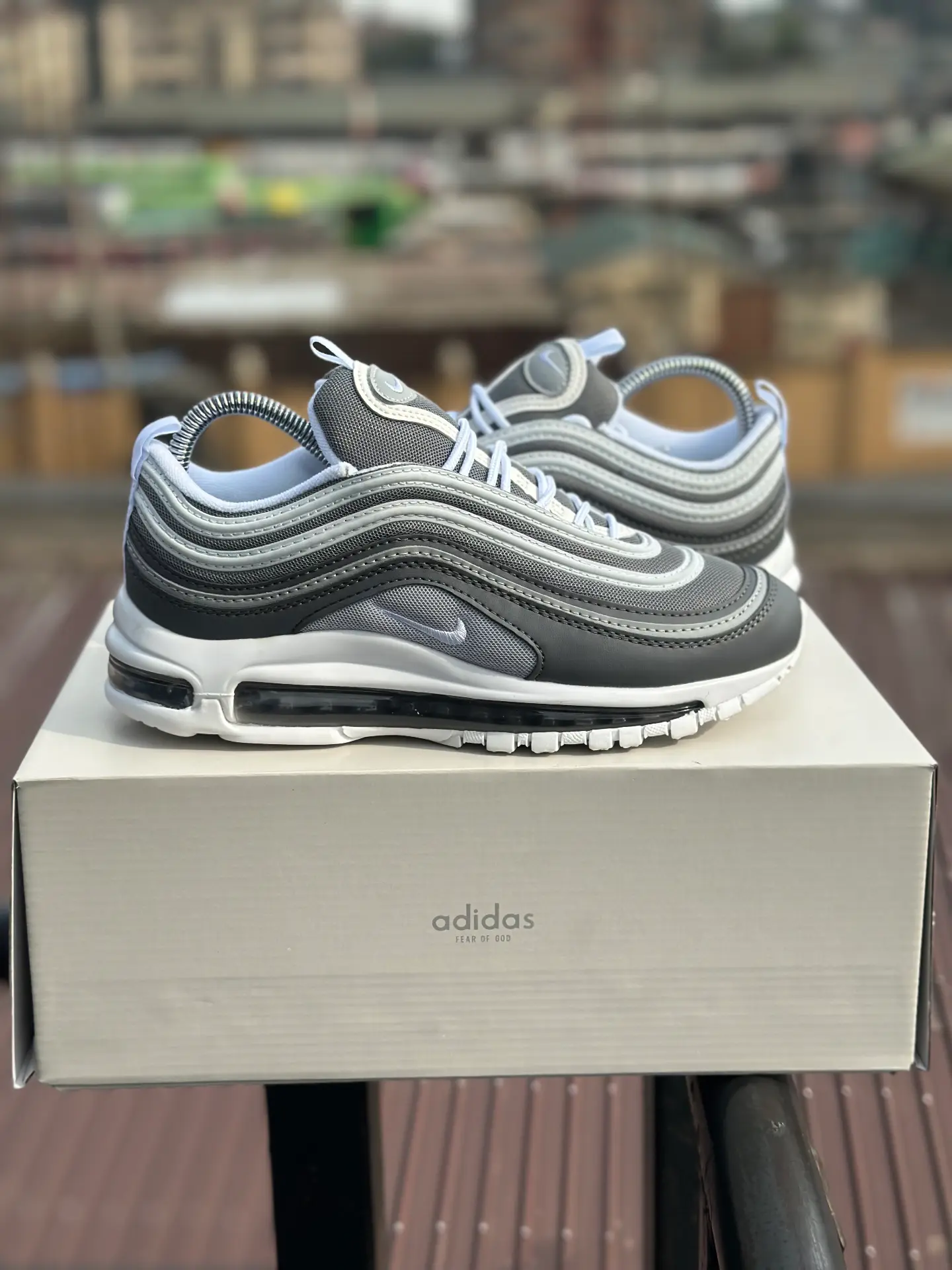 Airmax 97 Wolf Grey original - Detail View Kenya