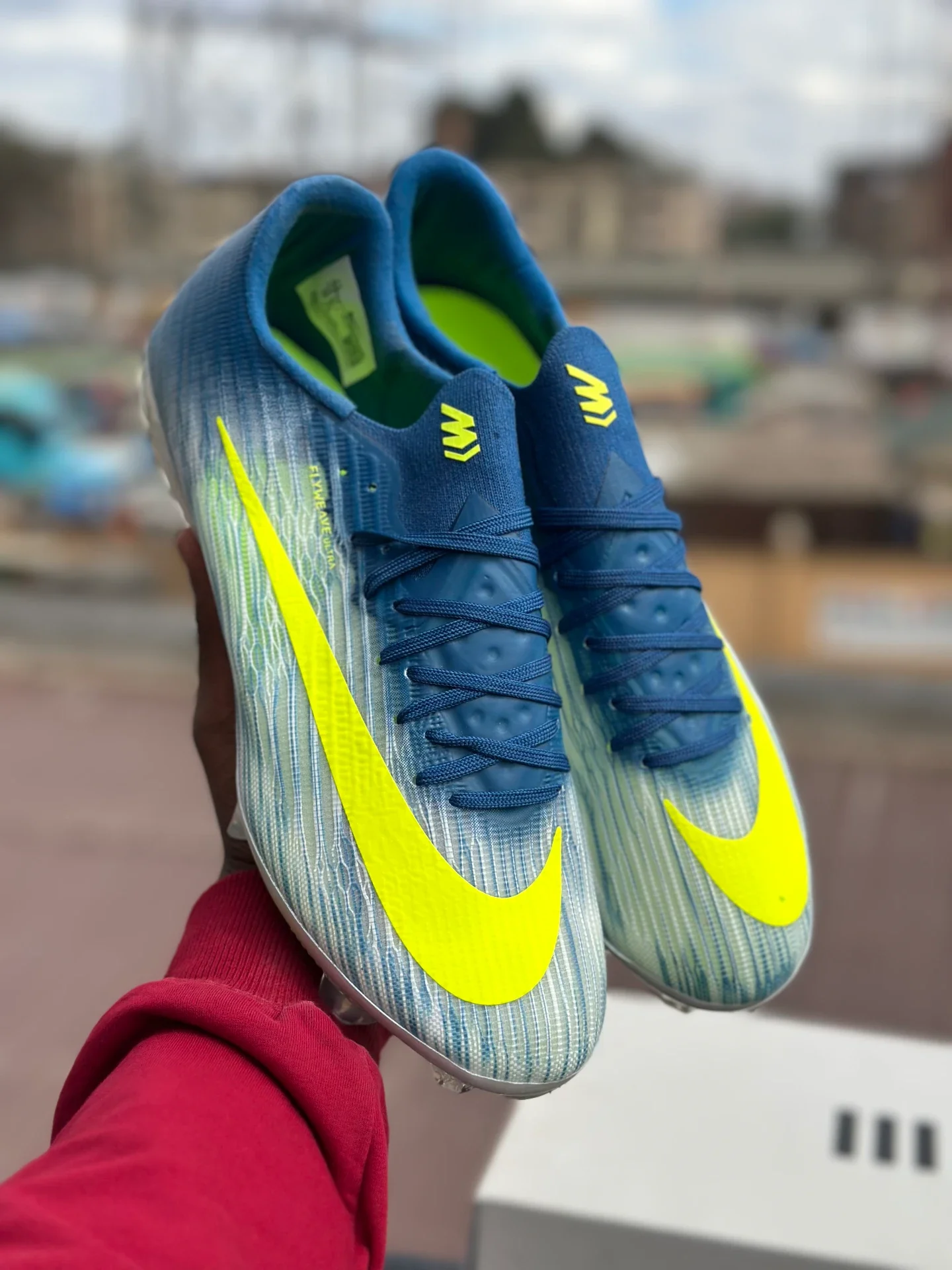 Nike Air Zoom Mercurial Superfly 11 Volt Yellow swoosh original - Detail View Kenya