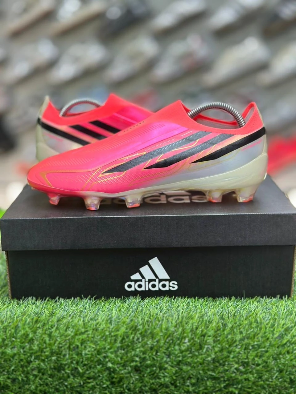 Adidas F50 Hyperfast Elite Laceless FG Road to Glory football original - Detail View Kenya