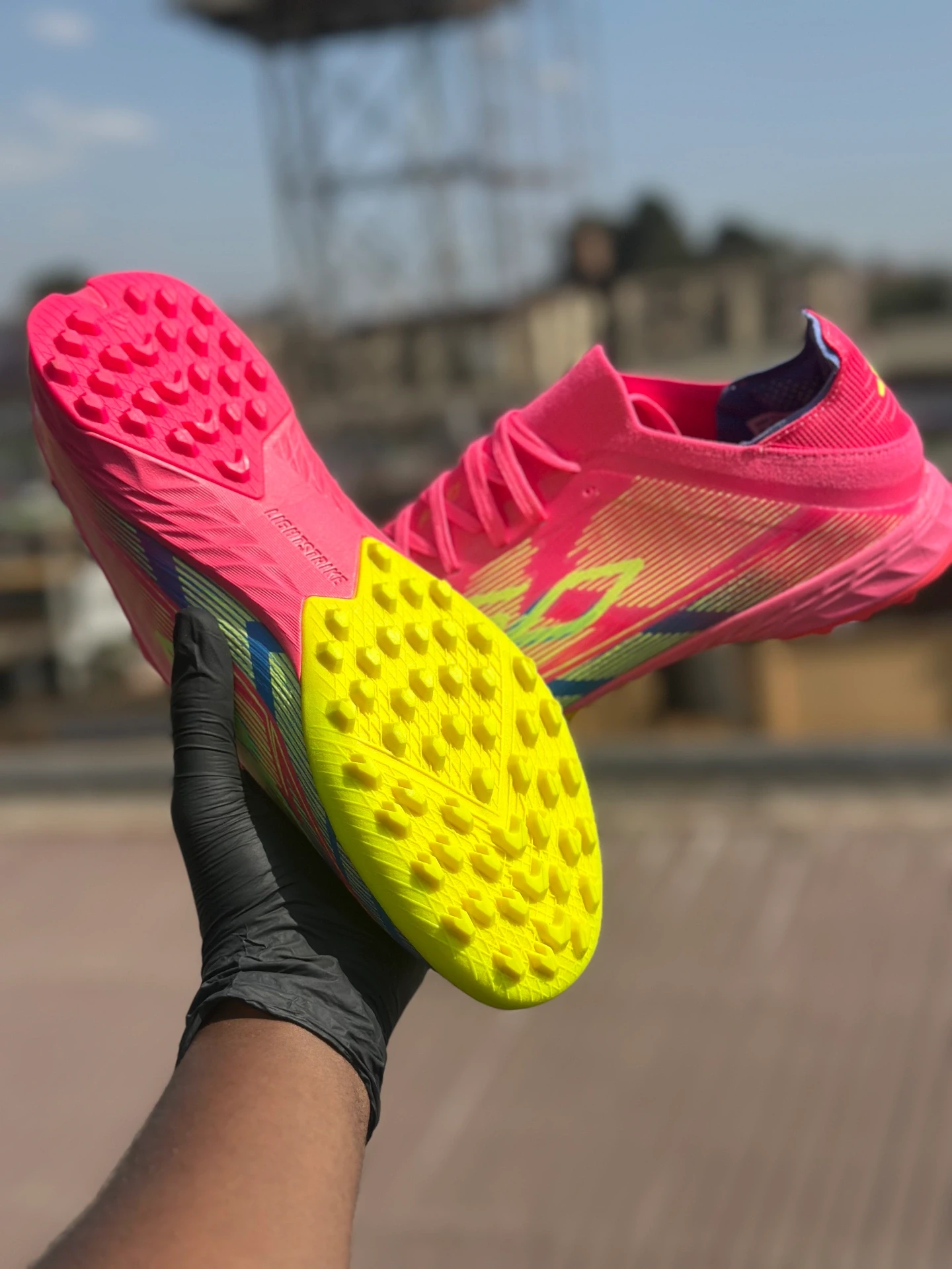 Adidas F50 Pro Turf Boots Lucid pink original - Detail View Kenya