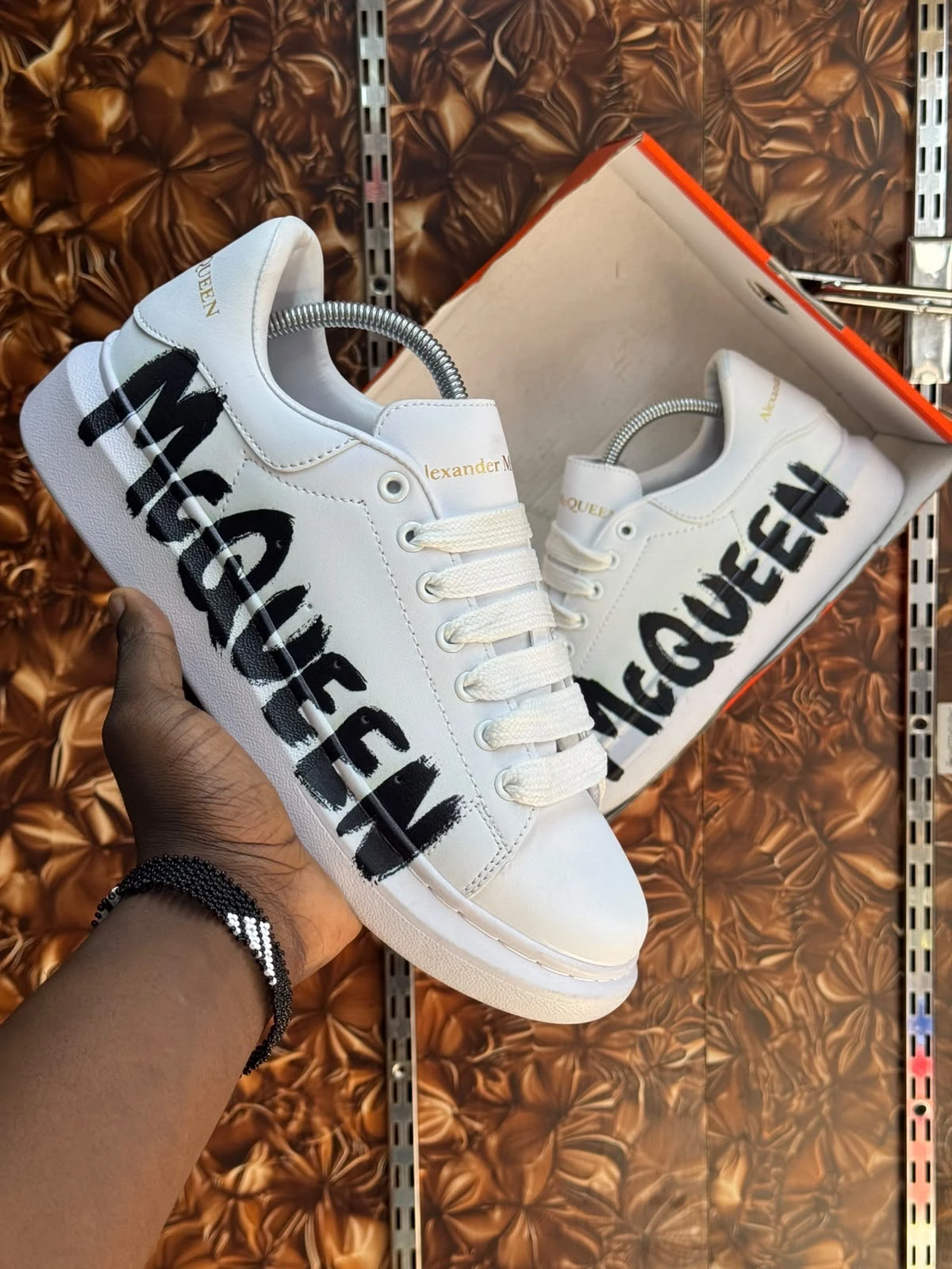 Alexander McQueen Graffiti Oversized - Current Price in Kenya
