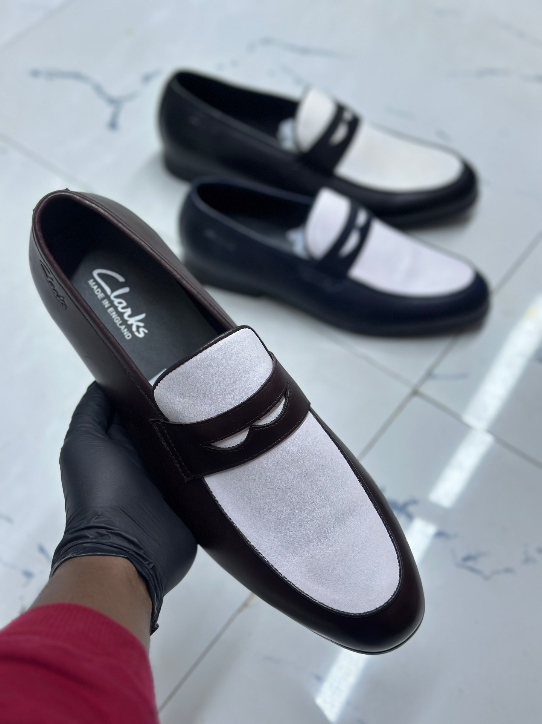 Pure leather clarks loafers chocolate brown original - Detail View Kenya