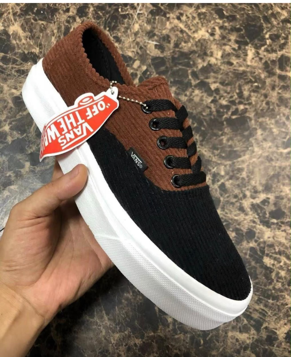 Corduroy Vans Off The Wall brown/black - Detail View Kenya