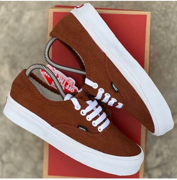 Corduroy Vans Off The Wall brown/white - Detail View Kenya