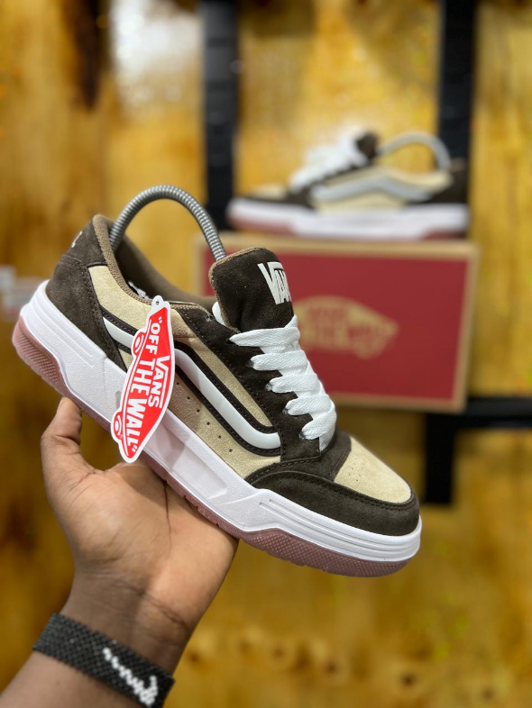 Vans Hylane Nineties White Brown skate sneakers Price in Kenya | 100% Authentic Vans